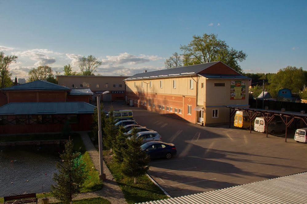 Uyut Vnukovo Hotel Moscova Exterior foto